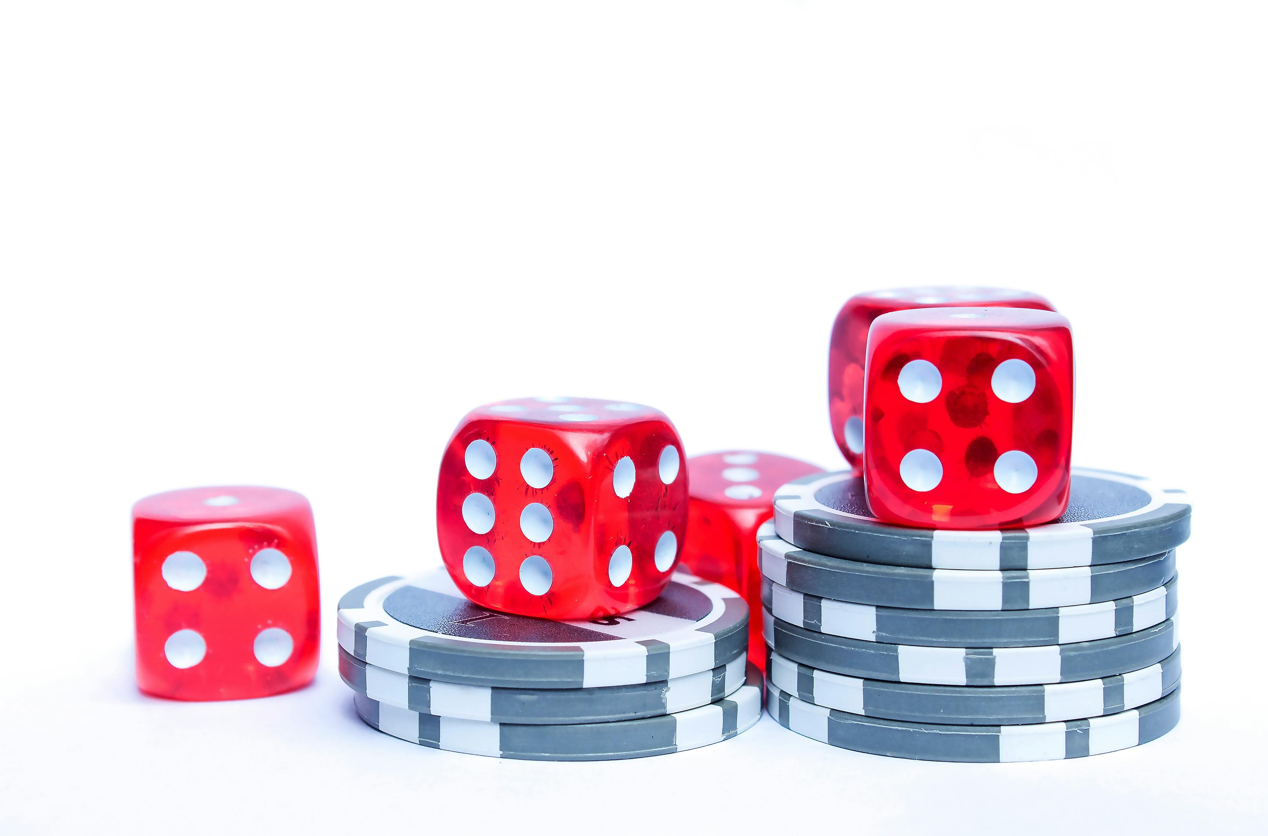 Winhight ပလက်ဖောင်းတွင် Casino Slots Live Casino Sportsbook Lottery ဂိမ်းများ ပြသနေသောမြင်ကွင်း